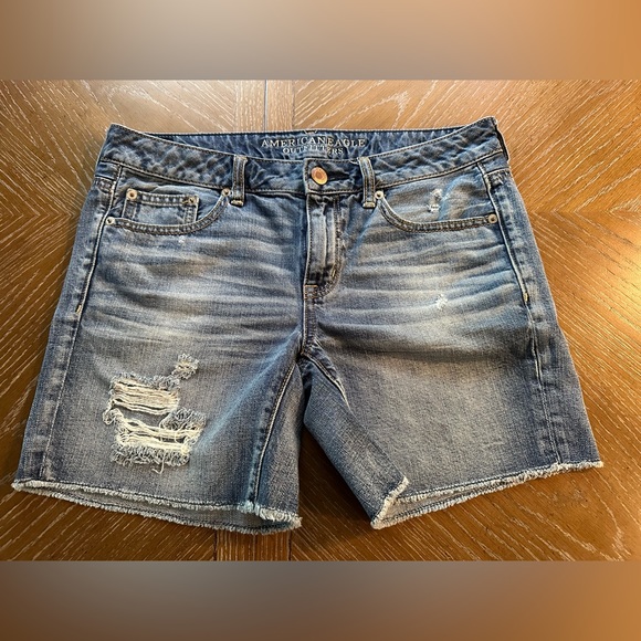 EUC American Eagle Outfitters Jean Shorts - Picture 1 of 4